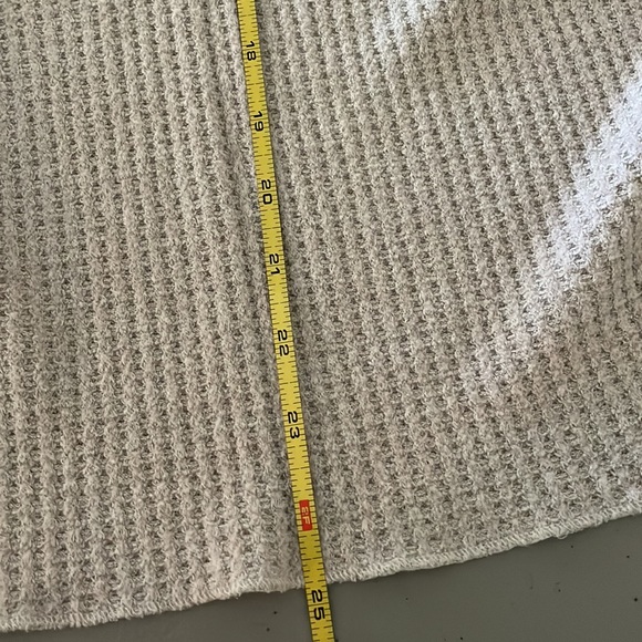 American Eagle Size Medium Cartigan - Picture 4 of 4